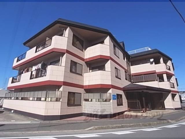 ハイツリーフラット外観写真1