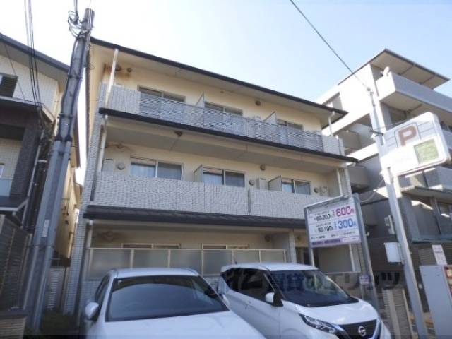 コープ美山３外観写真1