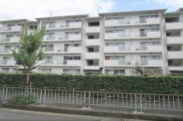 グリーンタウン槇島６号棟外観写真