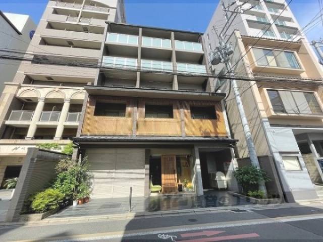 Ｄｅａｒ　Ｃｏｕｒｔ四条烏丸外観写真1