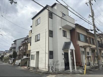 寺戸町瓜生8-53貸家外観写真1