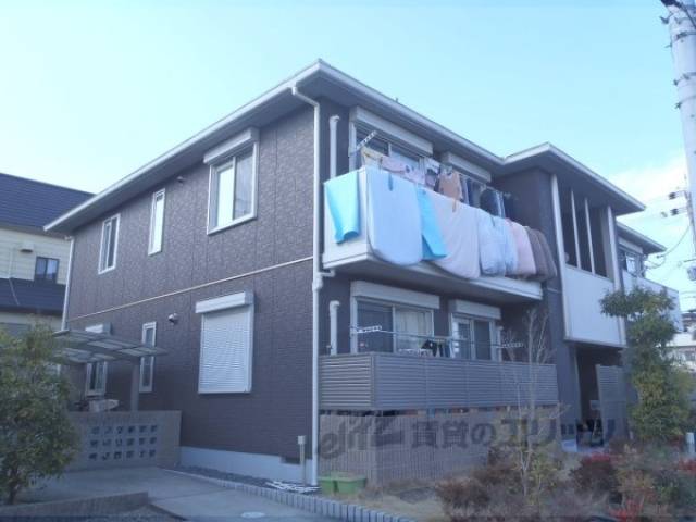 シャーメゾンうぐいす台外観写真2
