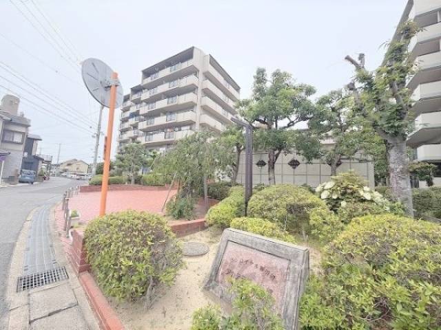 サンロイヤル新田辺アカデミア１号館外観写真1