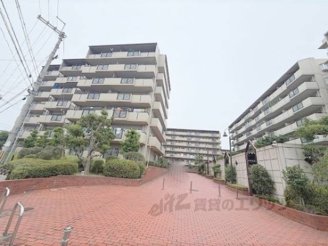 サンロイヤル新田辺アカデミア１号館外観写真2