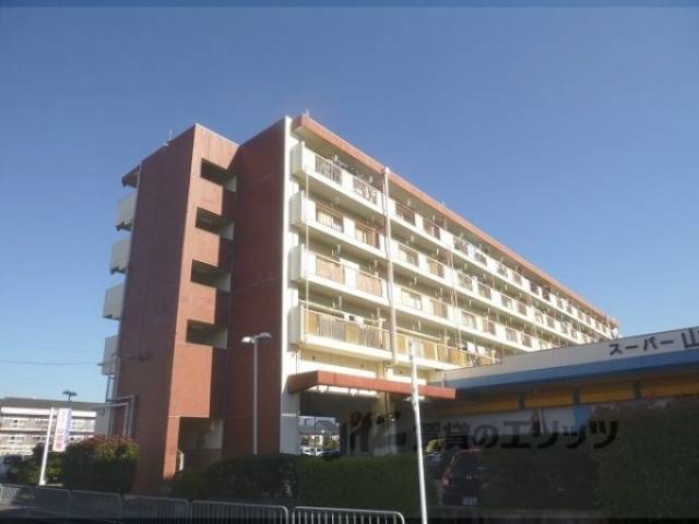 桃山南団地１号棟外観写真1