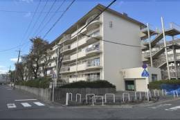 山科椥辻団地Ｂ棟外観写真