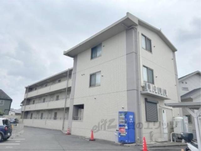 カーサファミリア弐番館外観写真1