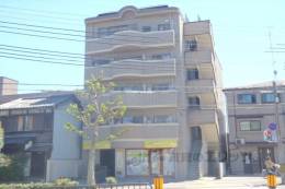 カルフール北村外観写真