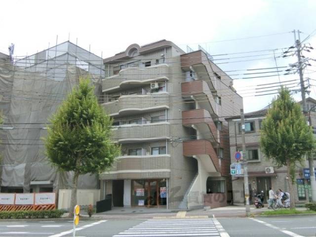 カルフール北村外観写真2