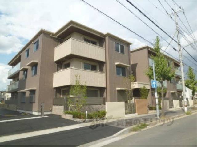 シャーメゾン伏見桂川外観写真2