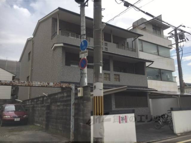 フラッツ室町外観写真3