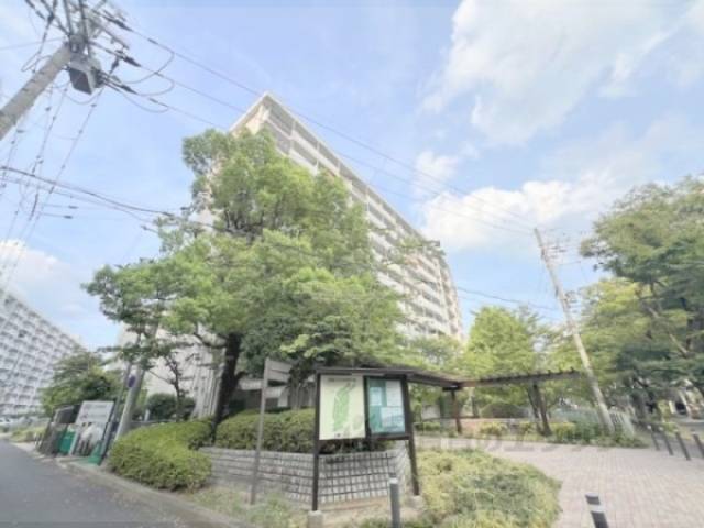 醍醐石田団地6棟外観写真3