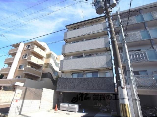 カルティエ・ラタン深草外観写真2