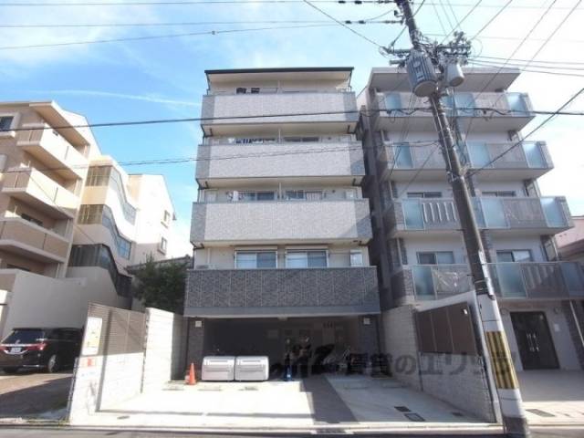 カルティエ・ラタン深草外観写真3