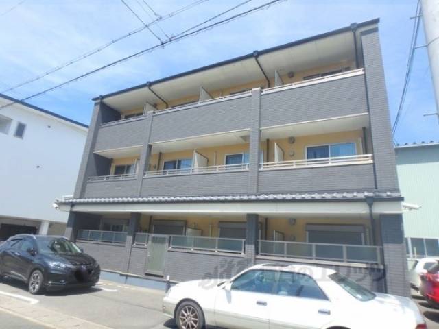 プラシード鳥羽１外観写真2