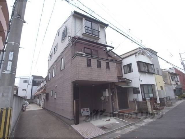 貸家外観写真1