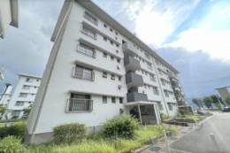 桃山南団地36号棟外観写真