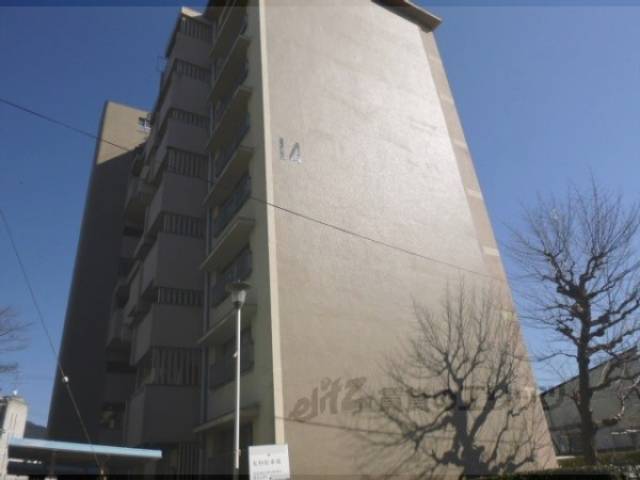 醍醐石田団地14棟外観写真2