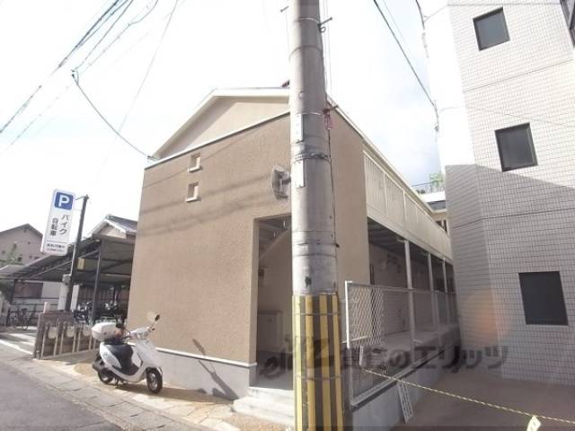 カーサヴィレッジ桂外観写真2