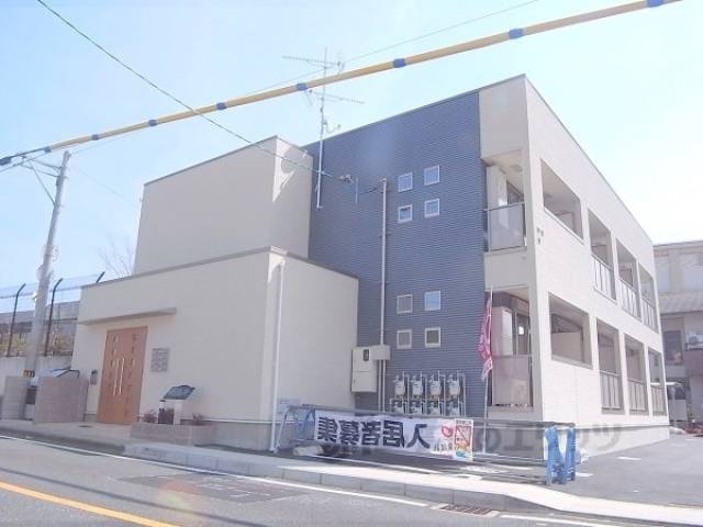 Ａｚｕｒ　ｐａｌａｃｉｏ外観写真1