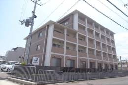 Ｄ・マローネ桂外観写真