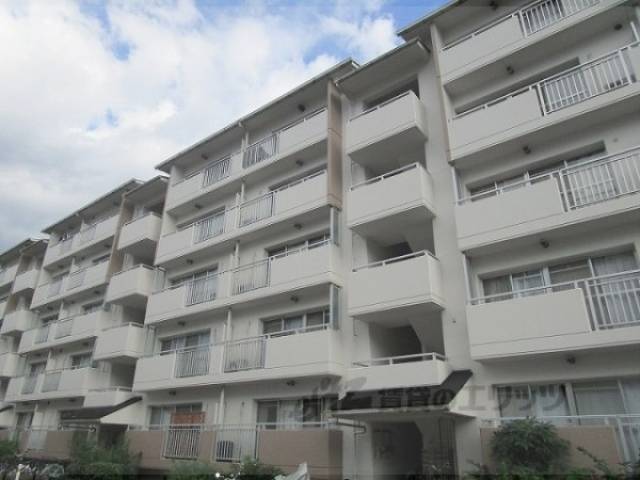 グリーンタウン槇島３０１号棟外観写真2