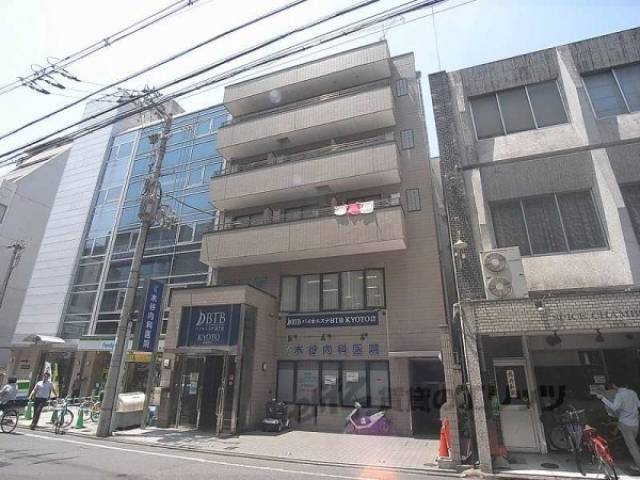 ステュディオフラット室町外観写真1