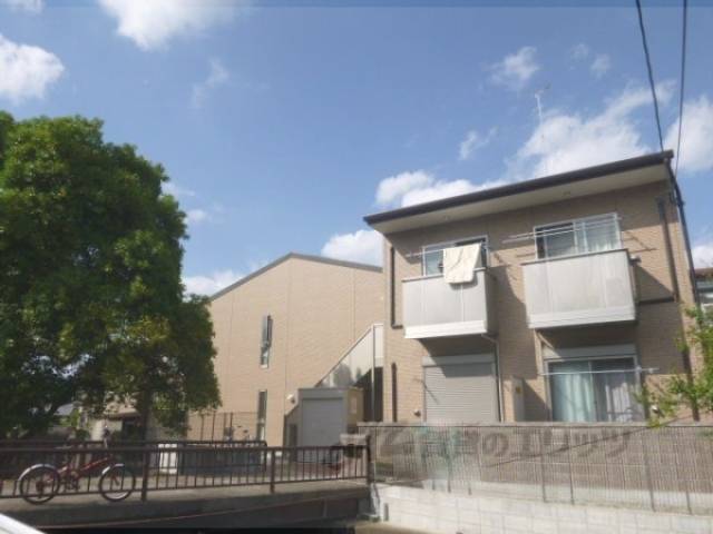 アムール西京極外観写真1
