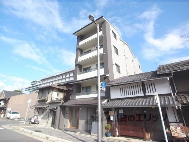 ジュネス二条城外観写真3