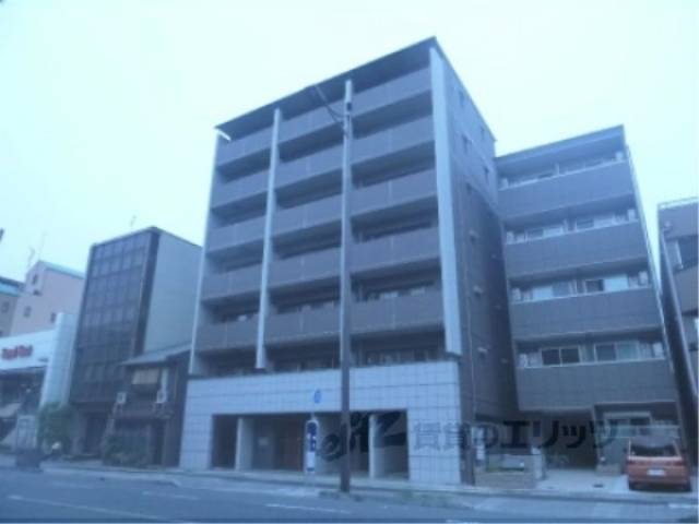ベラジオ五条堀川３外観写真1