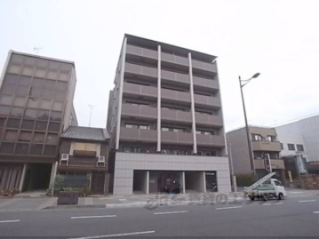 ベラジオ五条堀川３外観写真1