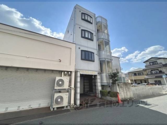 ジョリ・メジロ外観写真2