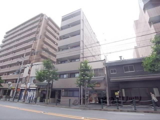 ウエスト一条外観写真1