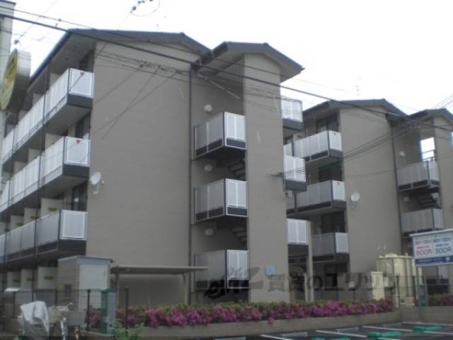 レオパレス三井田２外観写真1