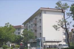 洛西新林団地１６号棟外観写真
