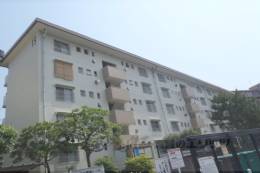 洛西新林団地１９号棟外観写真