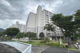 洛西新林団地３０号棟外観写真
