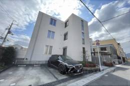 サラ・デ・影石外観写真