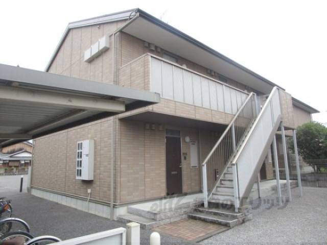 ヴィラタッツミーＢ棟外観写真1