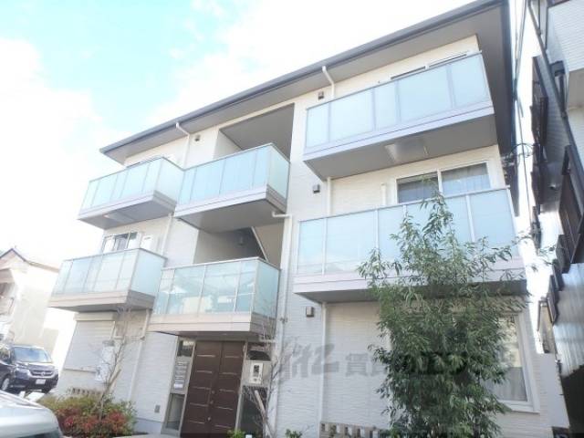 メゾン・エスポワール外観写真1