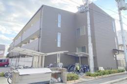 アンプルールフェール西大路外観写真