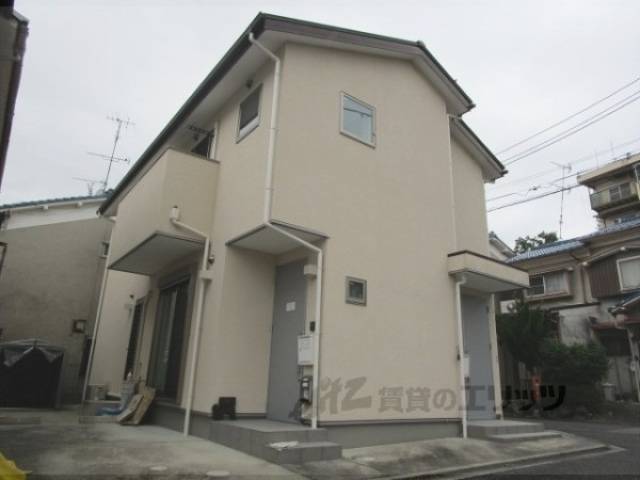 鷹峯ハイツ外観写真1