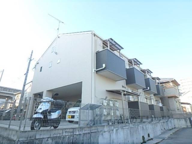 メゾンクニエダ２外観写真1