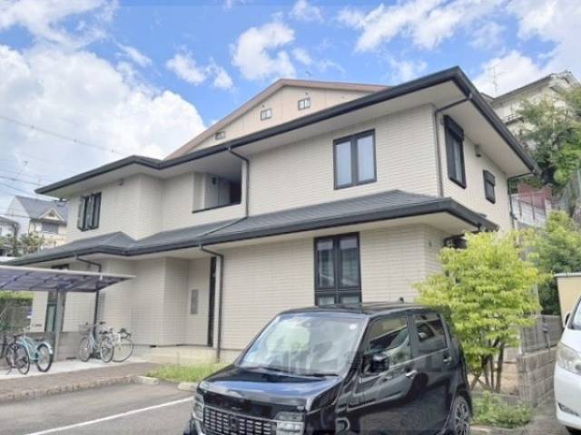 メゾン宇多野外観写真1