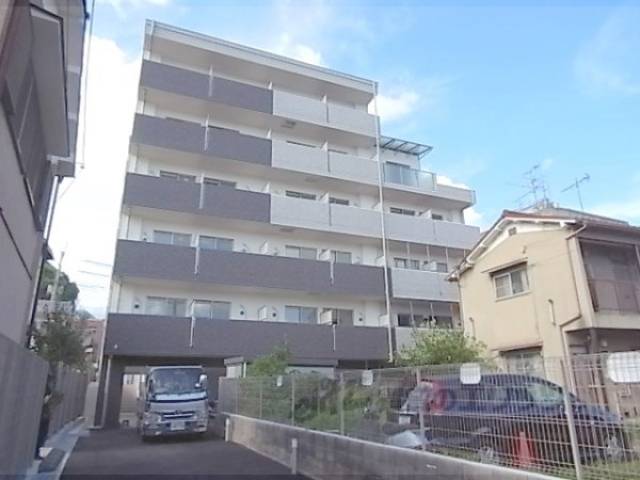 アミティエ山科外観写真3