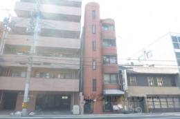 Ｋｕｓａｎ　Ｏｍｉｙａ外観写真