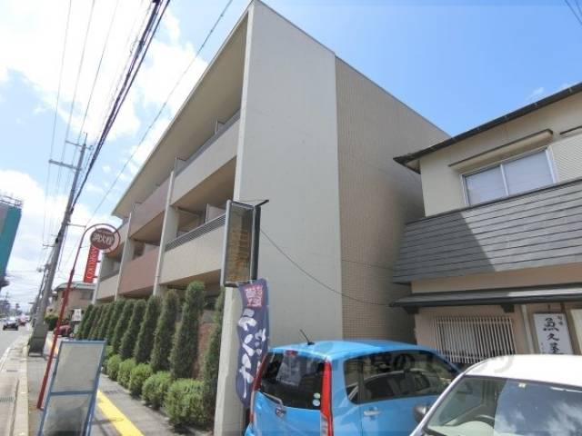 ルシールラホーヤ外観写真2