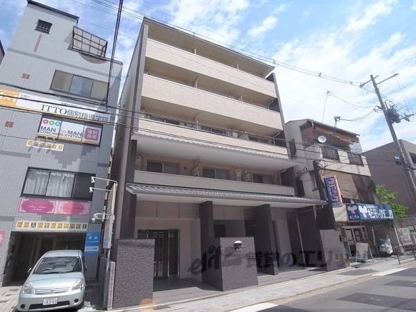 080697の外観写真