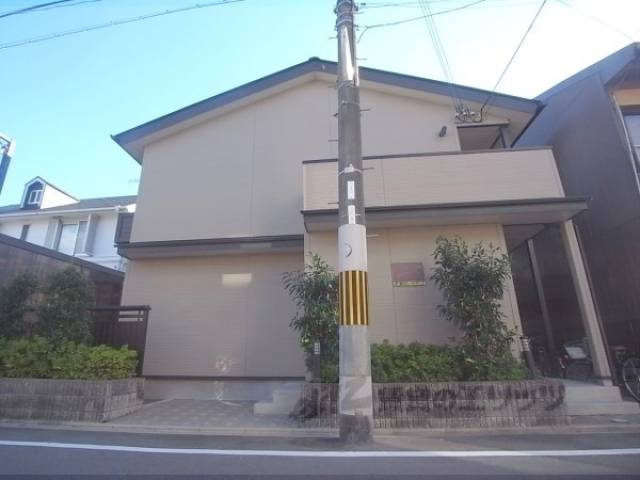 レオパレス京都鞍馬口外観写真3