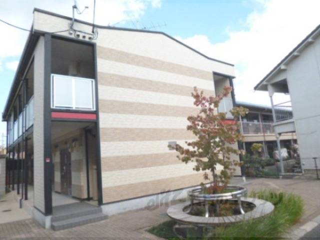 レオパレスアルモニ3番館外観写真1